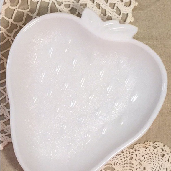 Strawberry Shaped Milk Glass Dishes Set Of 2 - Picture 2 of 9